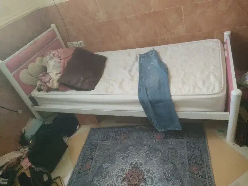 فرش ۱۲متری میز آرایش و تخت خواب|فرش|بندرعباس, |دیوار