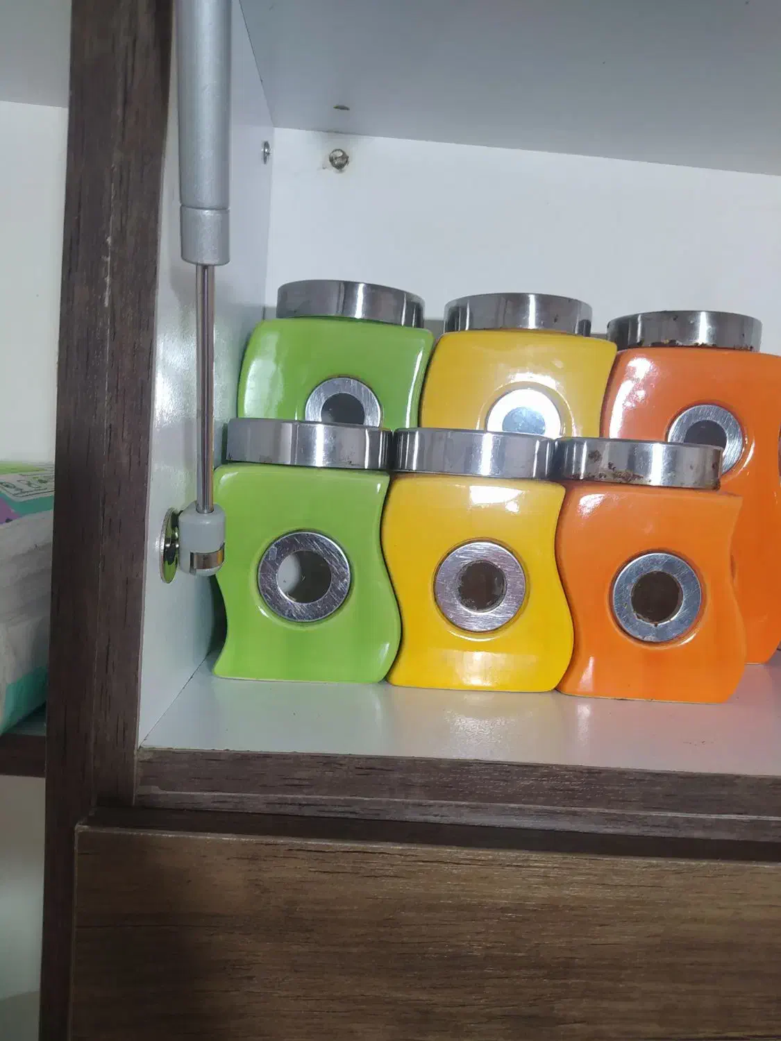 جاادویه|ظروف سرو و پذیرایی|صومعه‌سرا, |دیوار