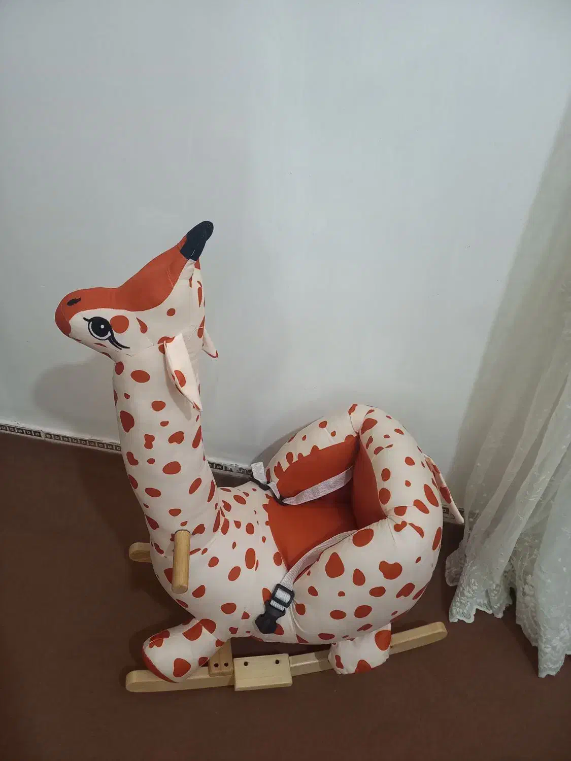 راکر زرافه|اسباب و اثاث بچه|مرند, |دیوار