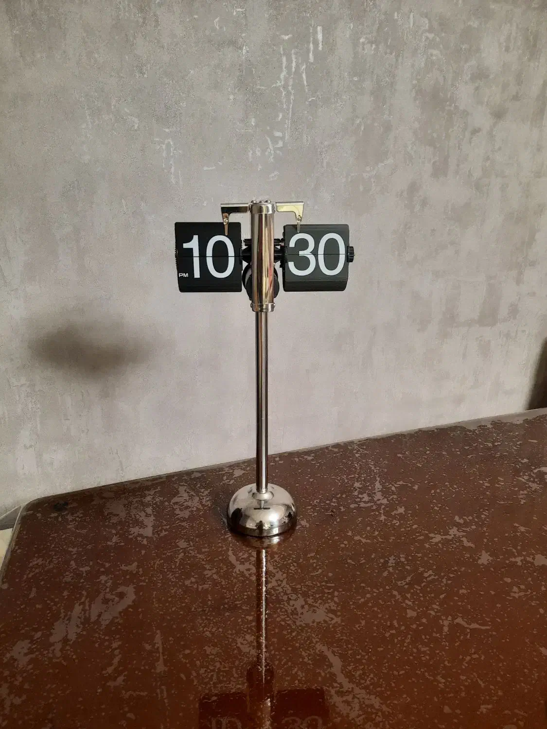 ساعت ورقه ایی پایه بلند فیلیپ|ساعت دیواری و تزئینی|تهران, نارمک جنوبی|دیوار