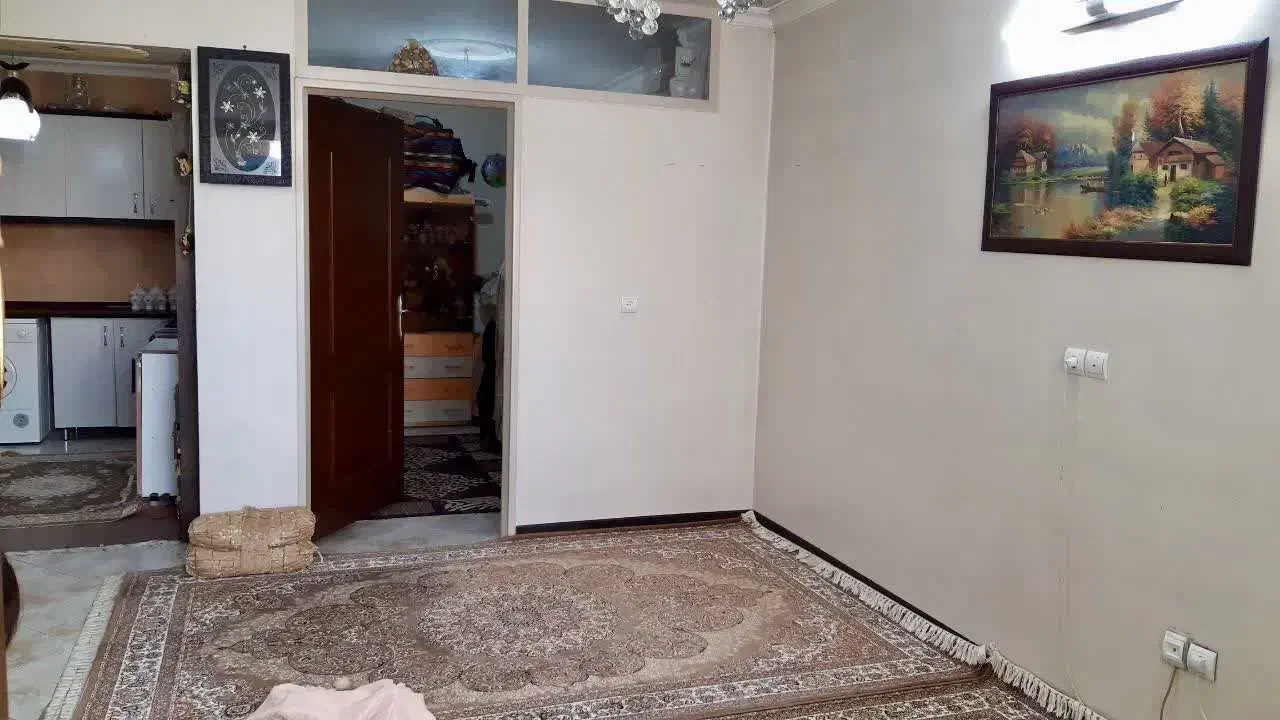 آپارتمان ۷۰ متری دو خواب خوش‌نقشه خ گلستان|فروش آپارتمان|اصفهان, باغ فدک|دیوار