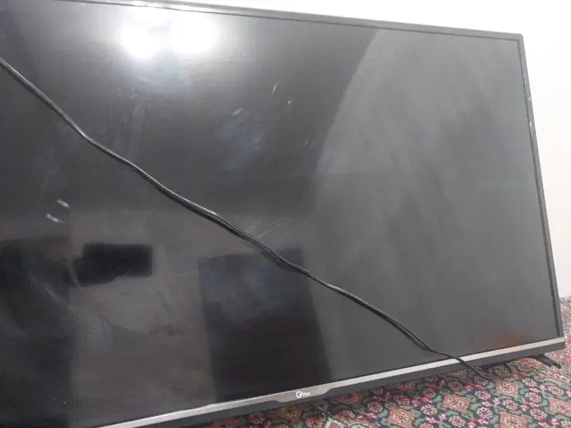 تلویزیون جی پلاس۴۳|تلویزیون و پروژکتور|صومعه‌سرا, |دیوار