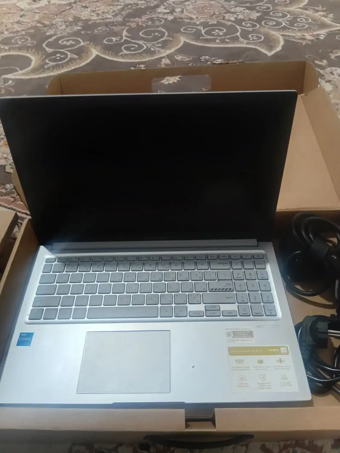 لب تاپ|رایانه همراه|باغ بهادران, |دیوار