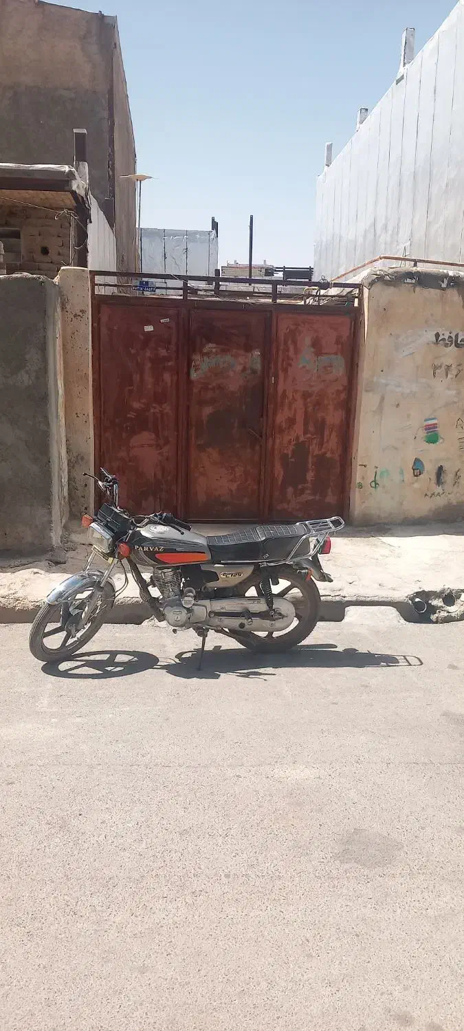 موتورسیکلتپرواز۱۴۰۳کارکرد۸۰۰۰۰|موتورسیکلت|ورامین, ورامین|دیوار