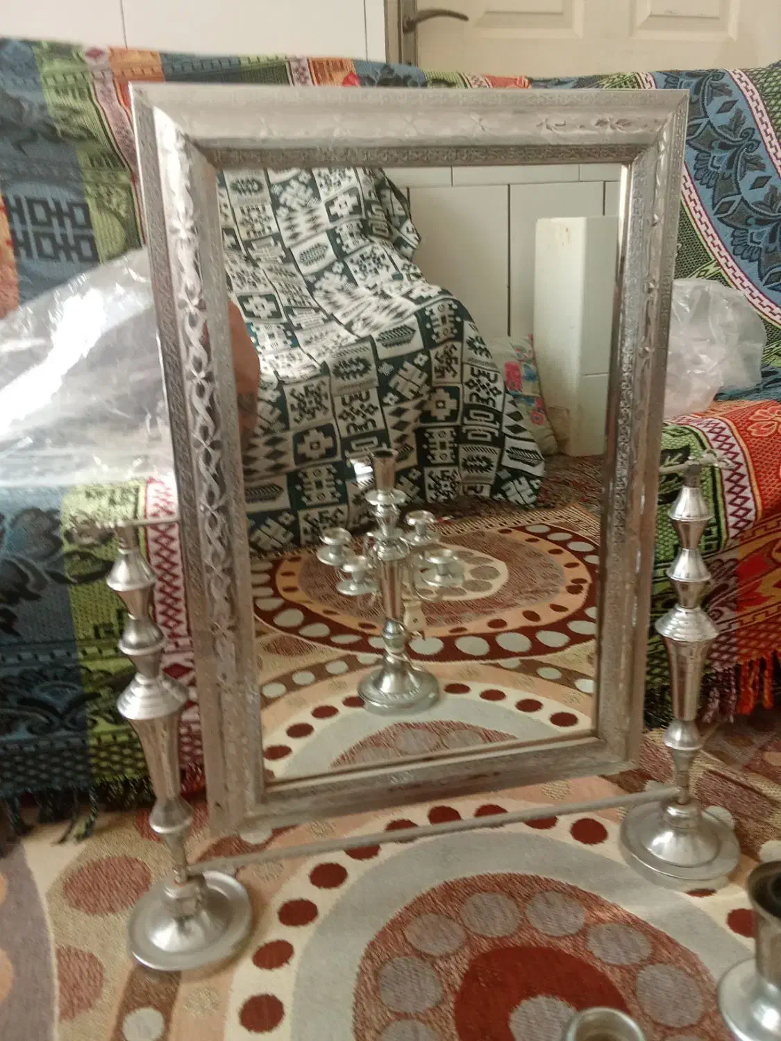 اینه|آینه|اصفهان, شیخ طوسی|دیوار