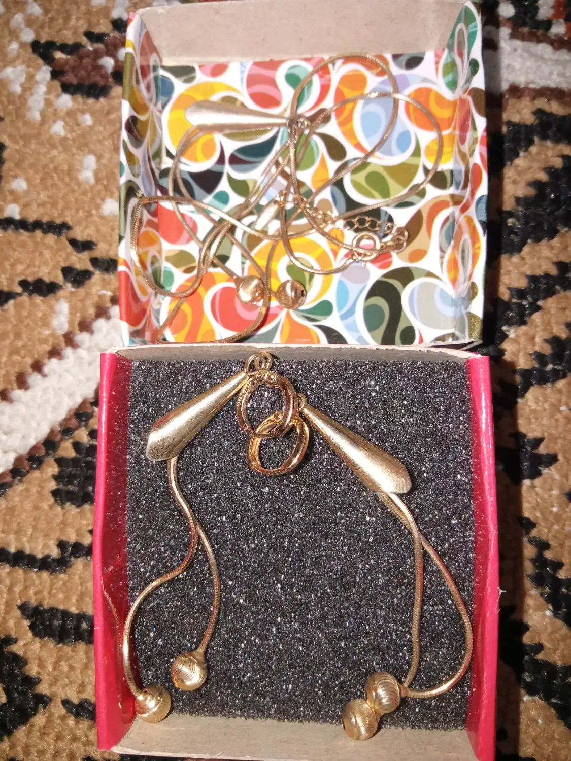 بدلیجات|بدلیجات|پاکدشت, حصار امیر|دیوار