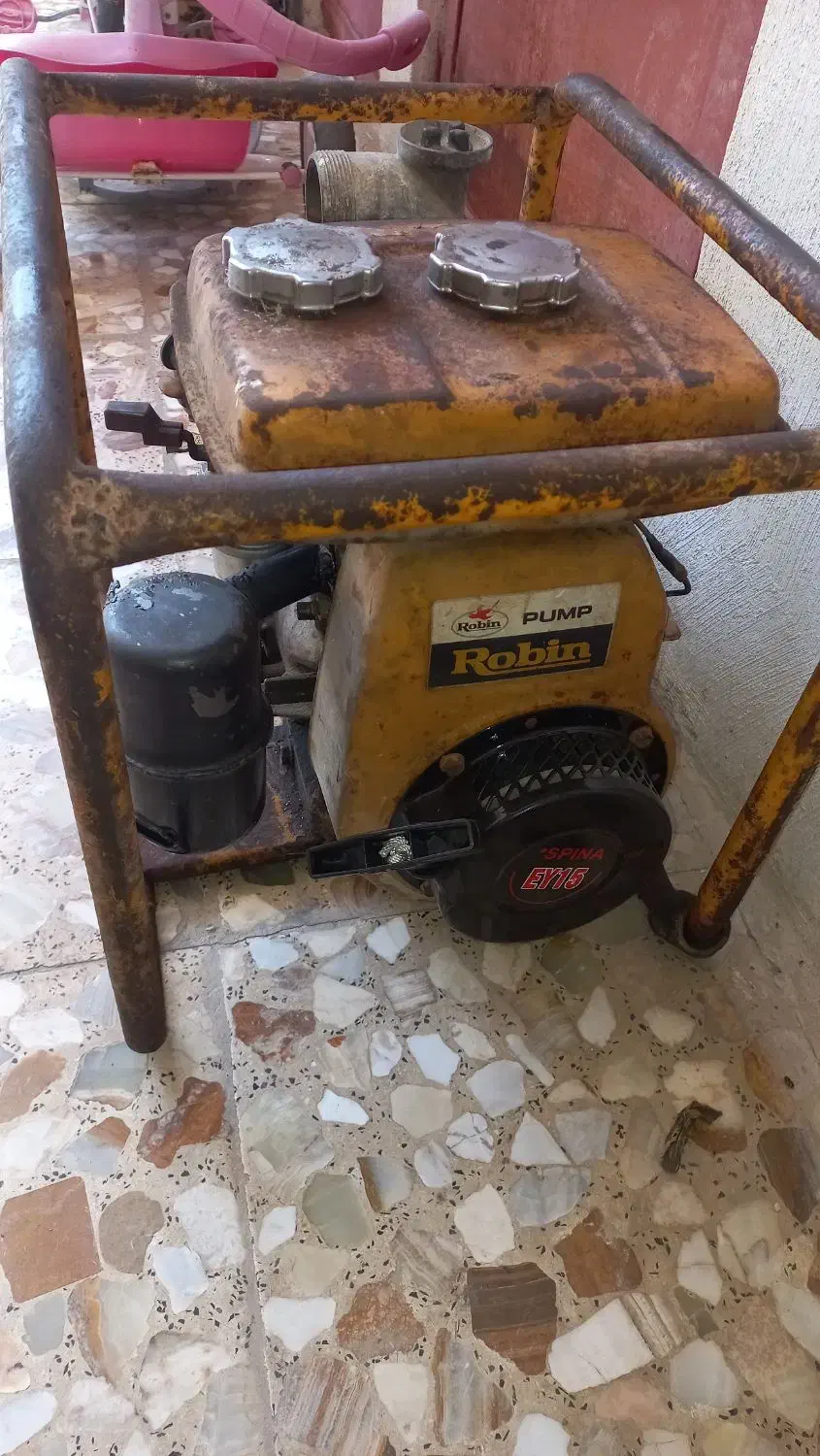 پمپ روبین ژاپن قدیمی|ماشینآلات صنعتی|شفت, |دیوار