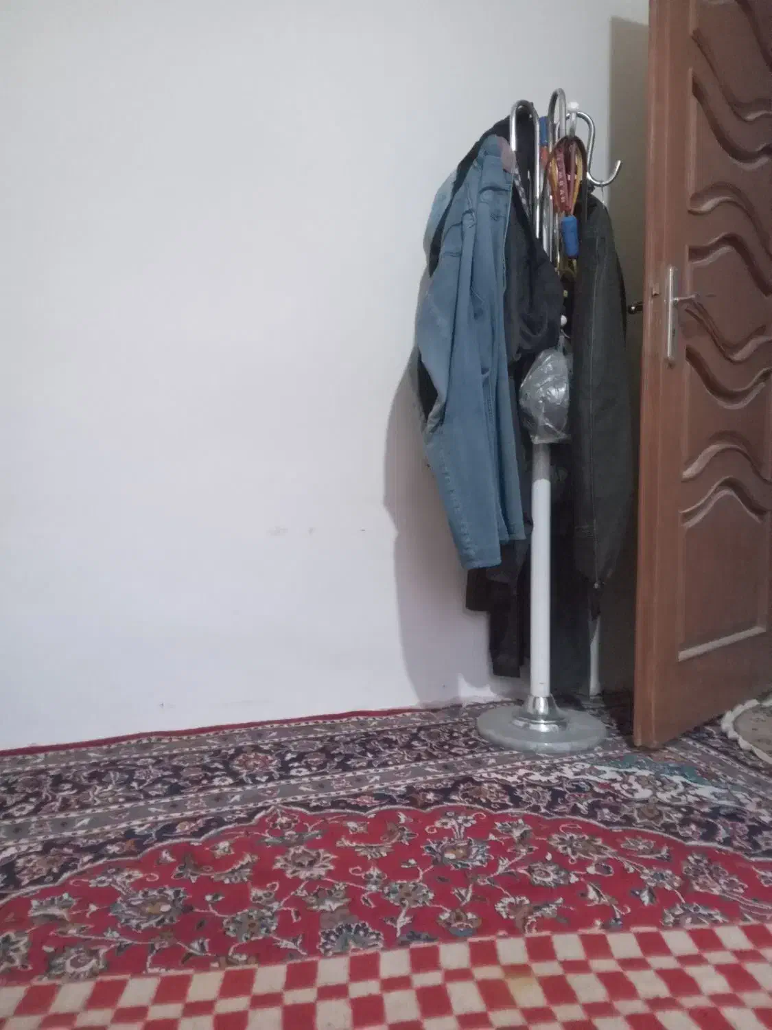 یک واحد آپارتمانی واقع در ساختمانهای بنیاد|فروش آپارتمان|قوچان, |دیوار