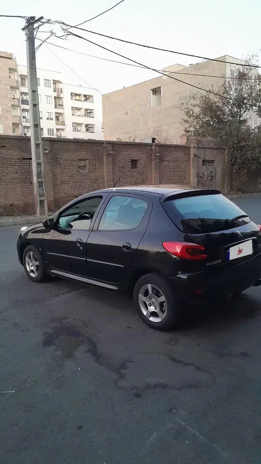 ۲۰۷ مشکی ۹۶ سقف فلز فول|خودرو سواری و وانت|کرج, گلشهر|دیوار