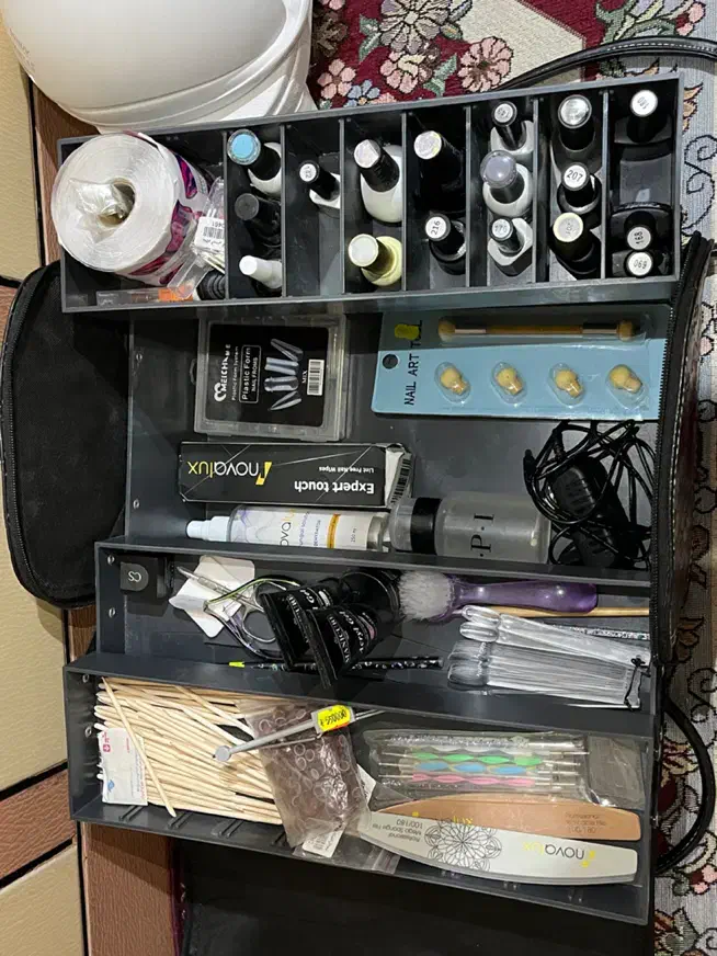 فروش لوازم ناخن کاری|آرایشگاه و سالن‌های زیبایی|تهران, بروجردی|دیوار