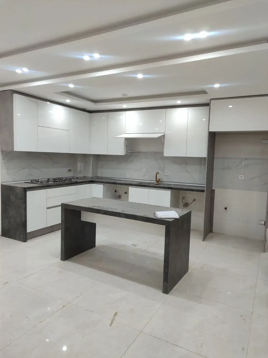 هشت بهشت فردوس 4/ 95 متر/صفر کلید نخورده|فروش آپارتمان|شاهینشهر, شهرک هشت بهشت|دیوار