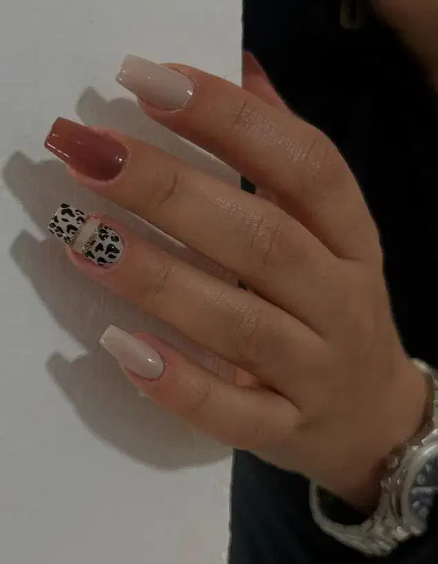 کاشت ناخن،ترمیم،ژلیش،با بهترین قیمت|خدمات آرایشگری و زیبایی|دماوند, گیلاوند|دیوار