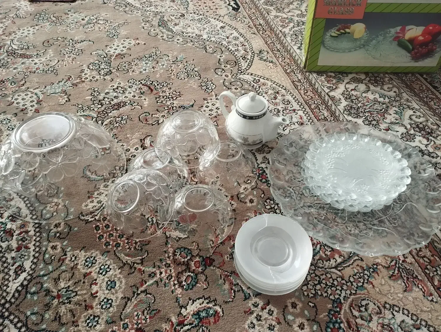 ظروف اشپزخانه|ظروف سرو و پذیرایی|یزد, |دیوار