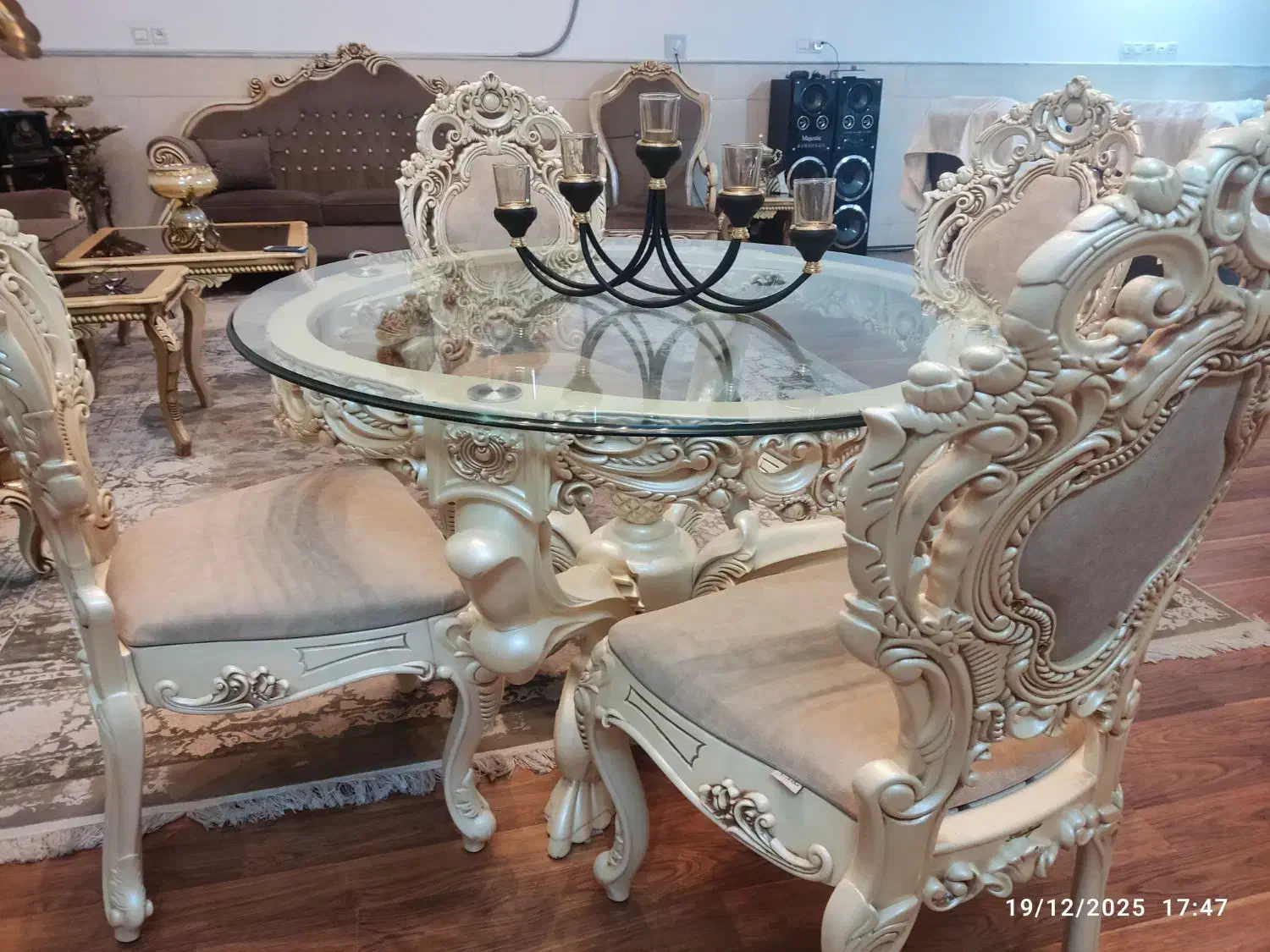 پلیمری در حد|میز و صندلی غذاخوری|قم, زنبیل آباد|دیوار