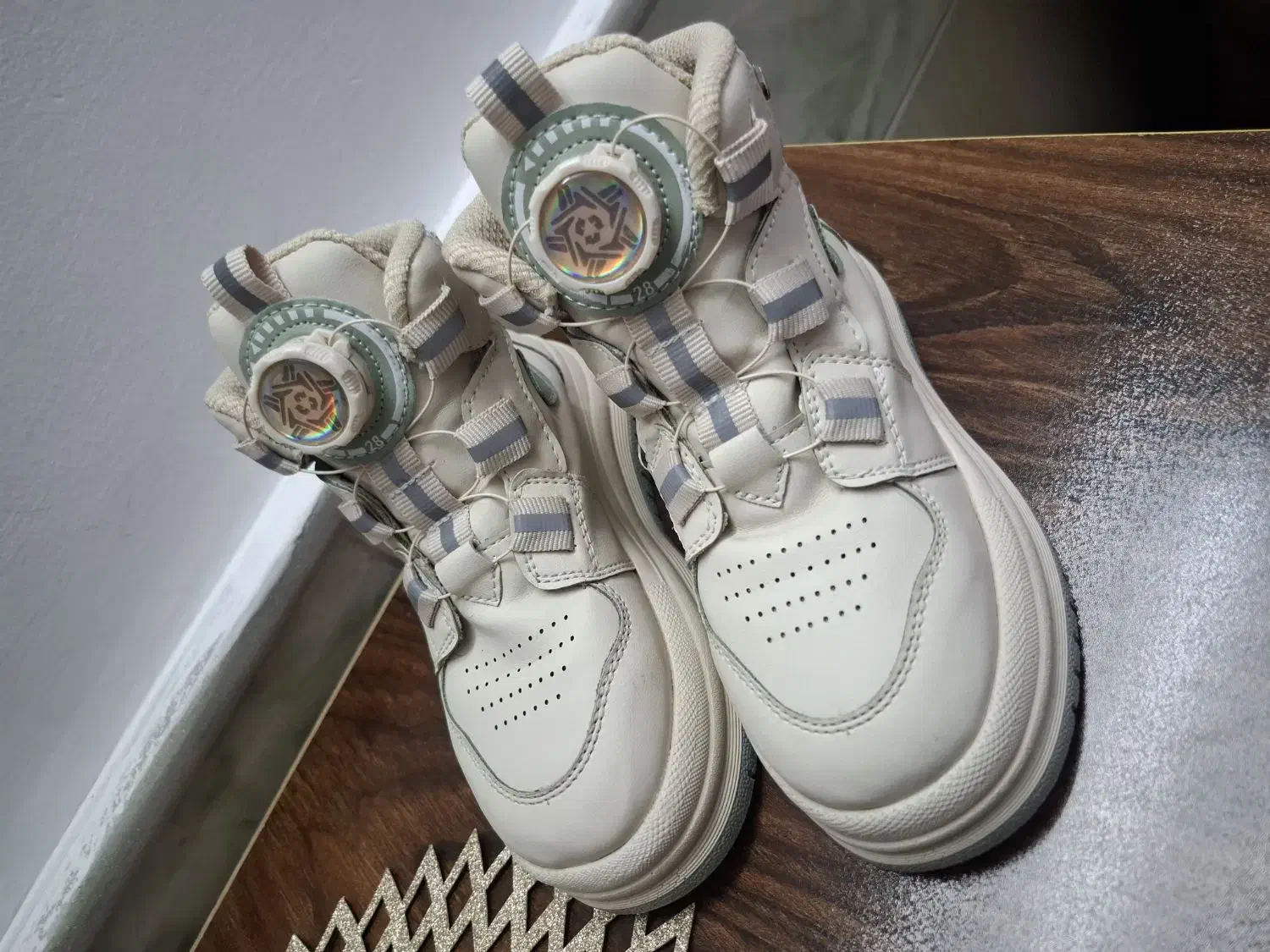 کتونی ساق دار|کفش و لباس بچه|قم, شهرک فاطمیه|دیوار