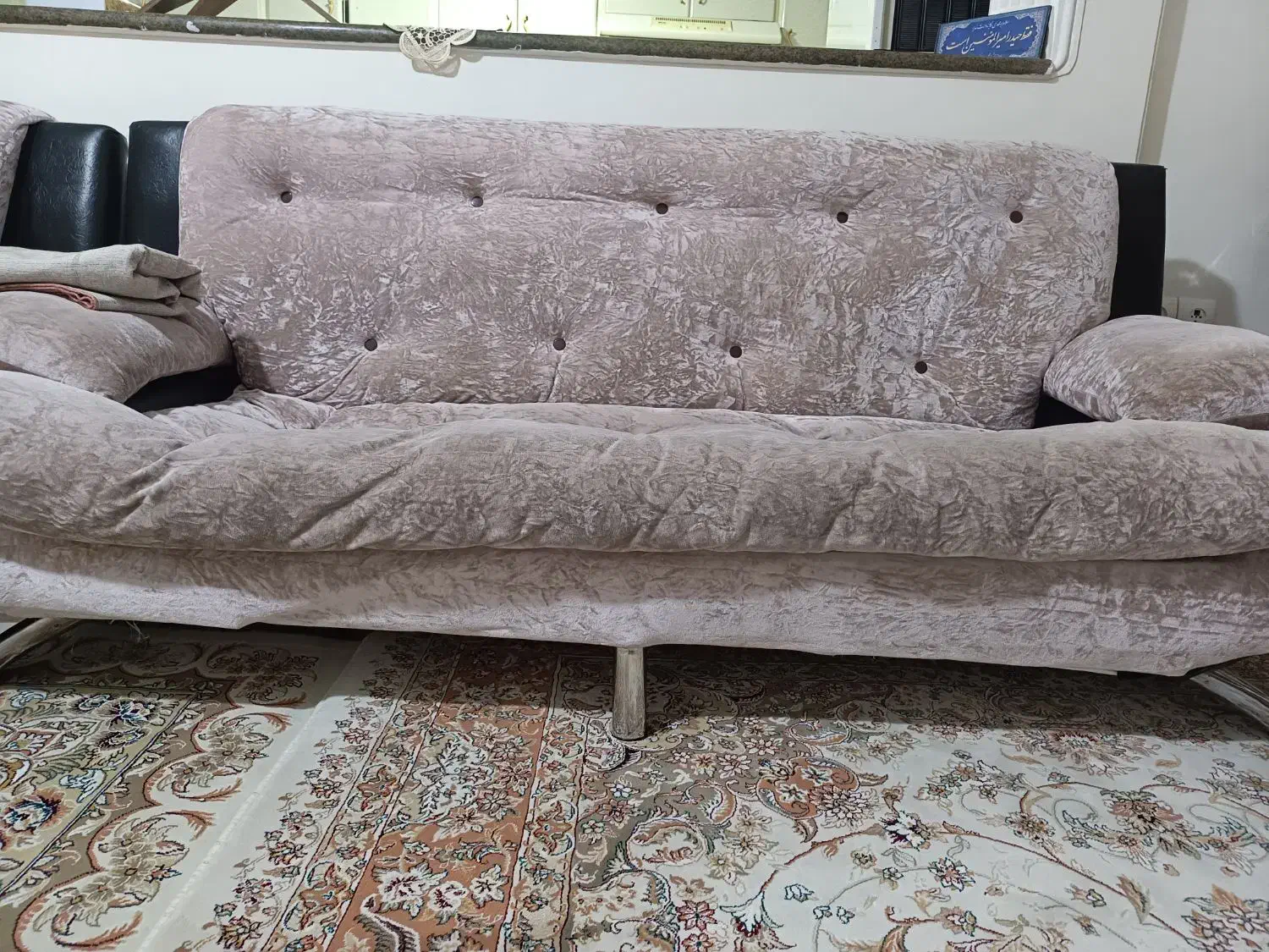 مبل ۷ نفره|مبلمان خانگی و میز عسلی|قم, باجک دو|دیوار