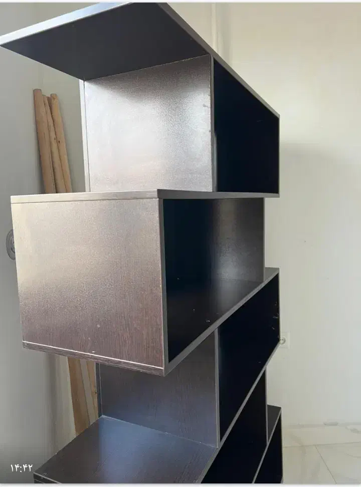 کتابخانه ام دی اف|کتابخانه، شلف، قفسه‌های دیواری|لاهیجان, کوی آزادگان|دیوار