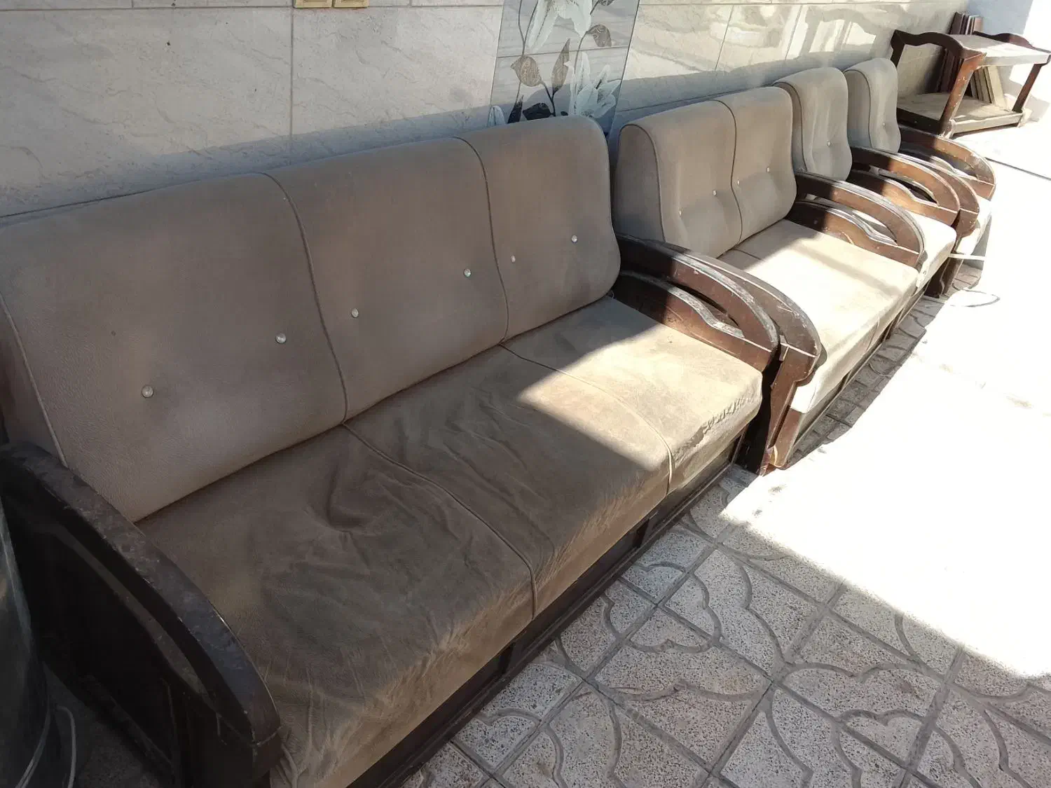 مبل راحتی|مبلمان خانگی و میز عسلی|سبزوار, کلاته سیفر|دیوار