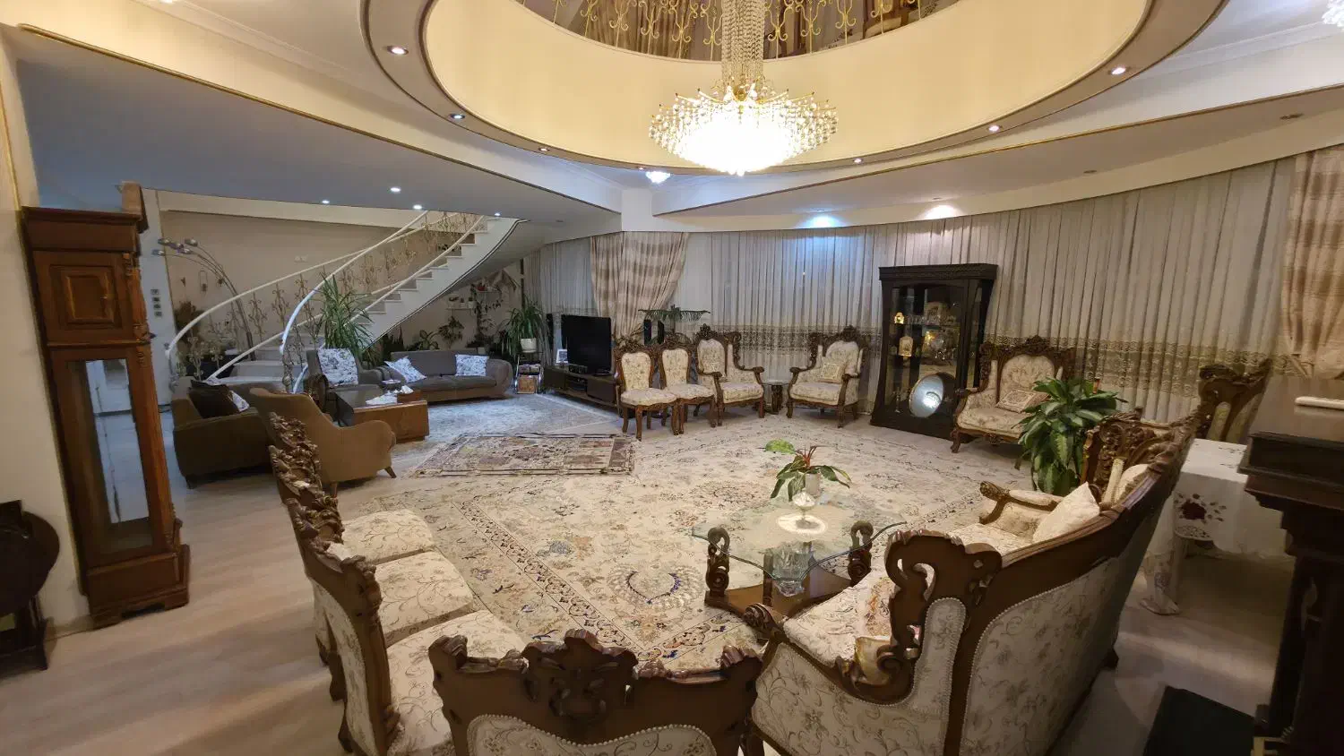 آپارتمان دوبلکس ۳۳۰ متر رشدیه|فروش آپارتمان|تبریز, |دیوار