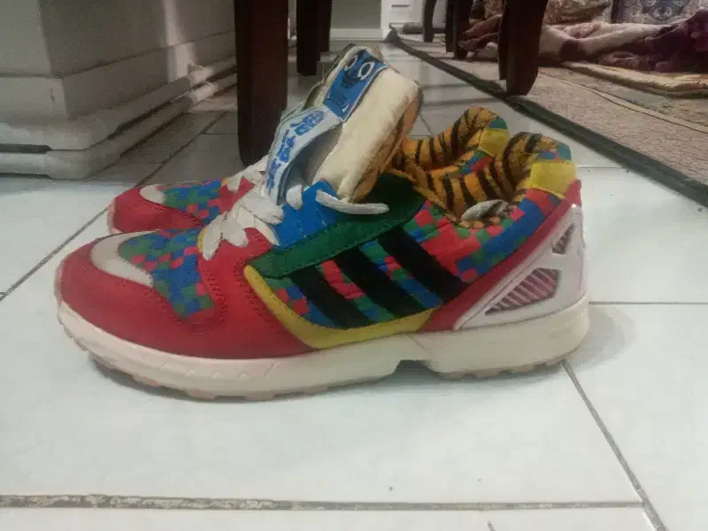 کتونی زدایکس|کیف، کفش، کمربند|اندیشه, اندیشه فاز ۱|دیوار