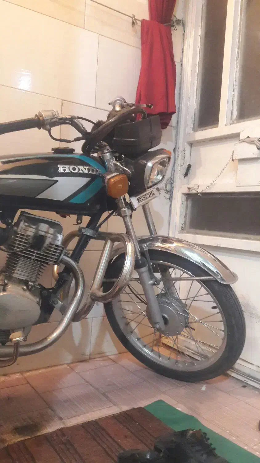 در حیاط آهنی|مصالح و تجهیزات ساختمان|دورود, |دیوار