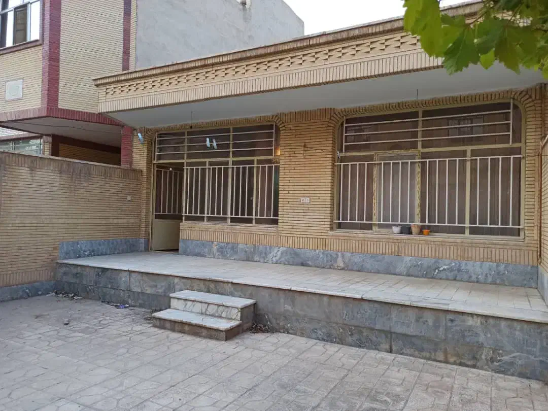 فروش ویلایی علامه امینی|فروش خانه و ویلا|شاهین‌شهر, طالقانی|دیوار