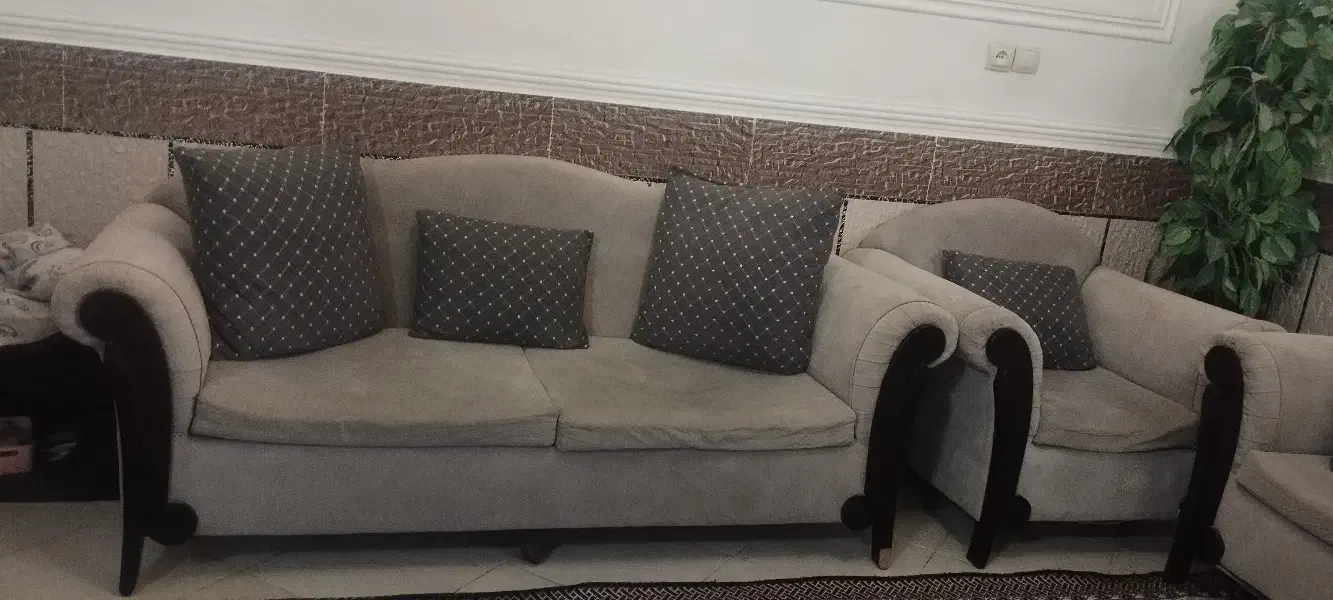 مبل هفت نفره|مبلمان خانگی و میز عسلی|زاهدان, |دیوار