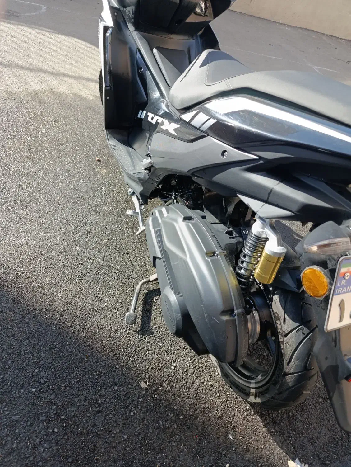 آیروکس 1403|موتورسیکلت|باغستان, |دیوار