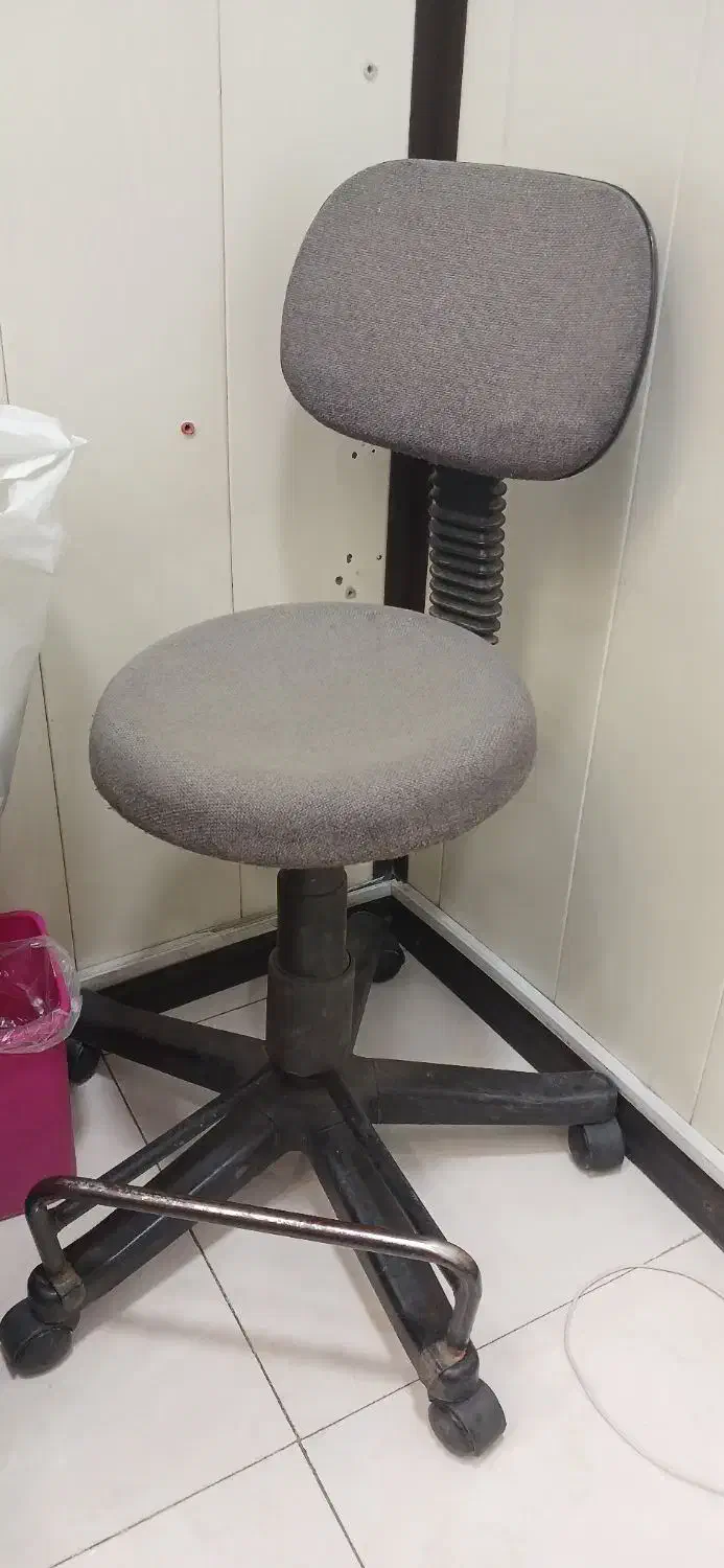 صندلی|صندلی و نیمکت|کرج, اصفهانی‌ها|دیوار