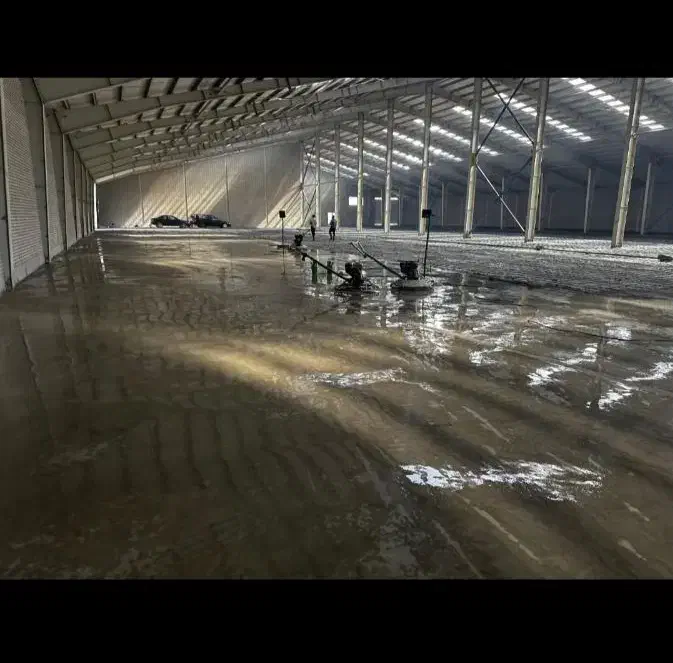 بتن ریزی  سقف سوله محوطه با دستگاه ماله پروانه ای|خدمات پیشه و مهارت|تهران, سعادت‌آباد|دیوار