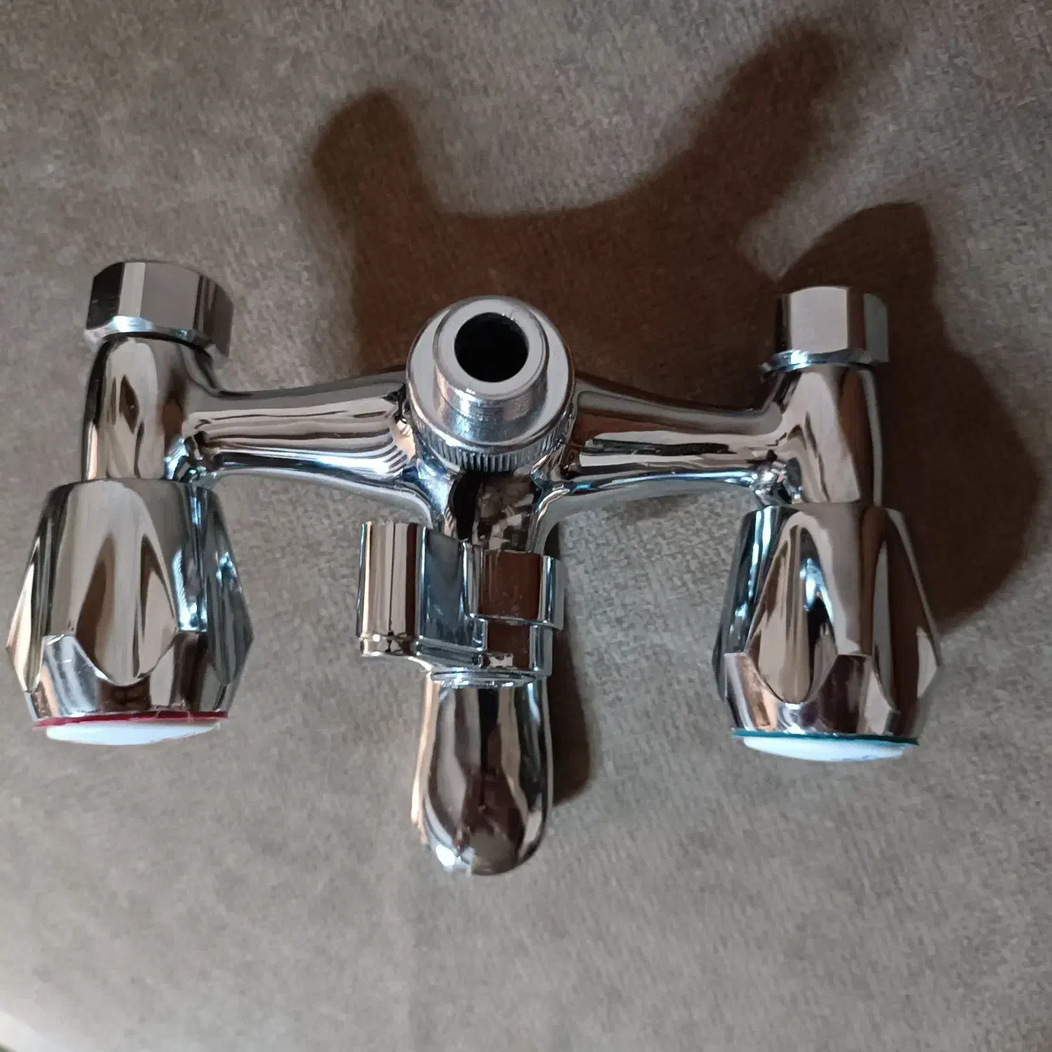 شیر حمام مدل قدیمی ( برنجی ) سینا|لوازم حمام|شیراز, فرهنگ شهر|دیوار