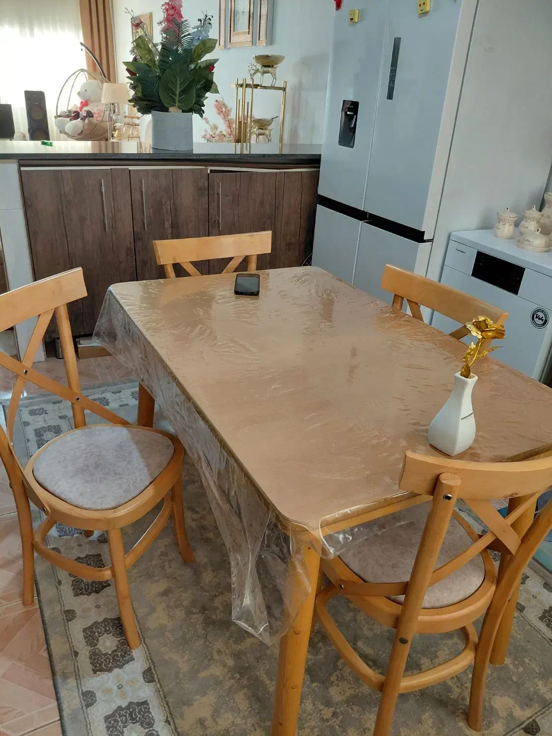 میز غذا خوری|میز و صندلی غذاخوری|اقبالیه, |دیوار