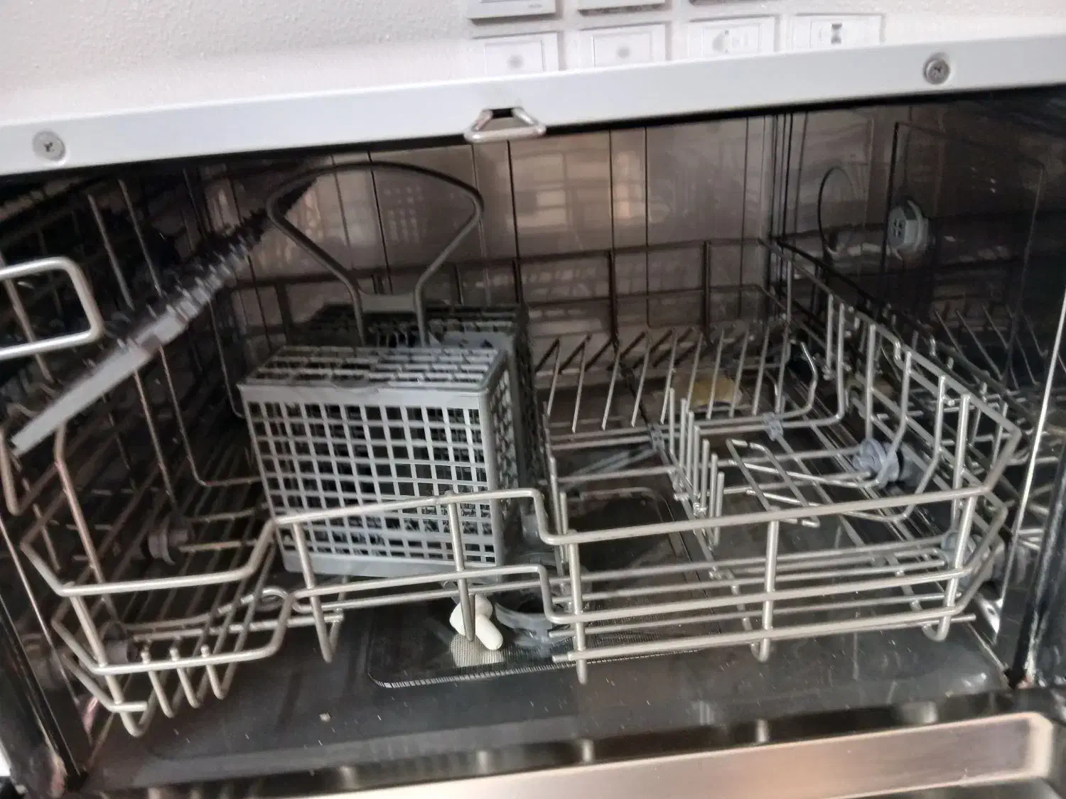 ماشین ظرفشویی زیرووات اصل مدل ZDCF6|ماشین ظرفشویی|شاهینشهر, خانه کارگر|دیوار