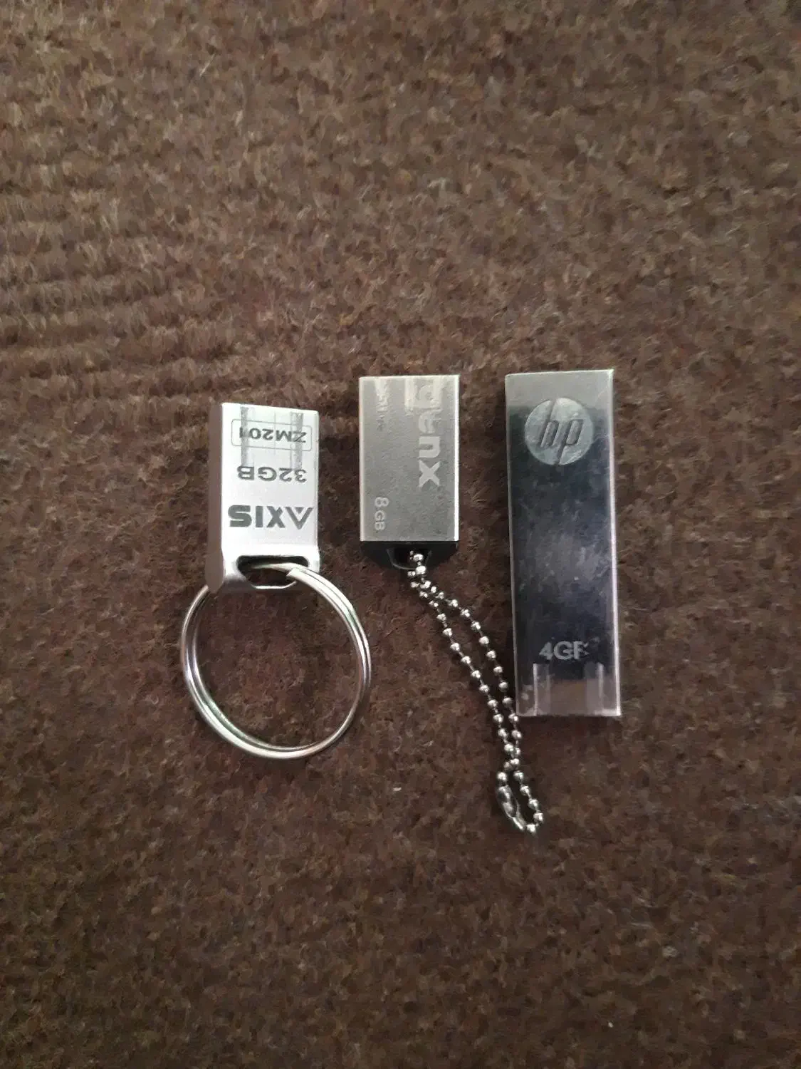 فلش ۳۲ گیگ و ۸گیگ و ۴گیگ|لوازم جانبی موبایل و تبلت|قم, شاه ابراهیم|دیوار