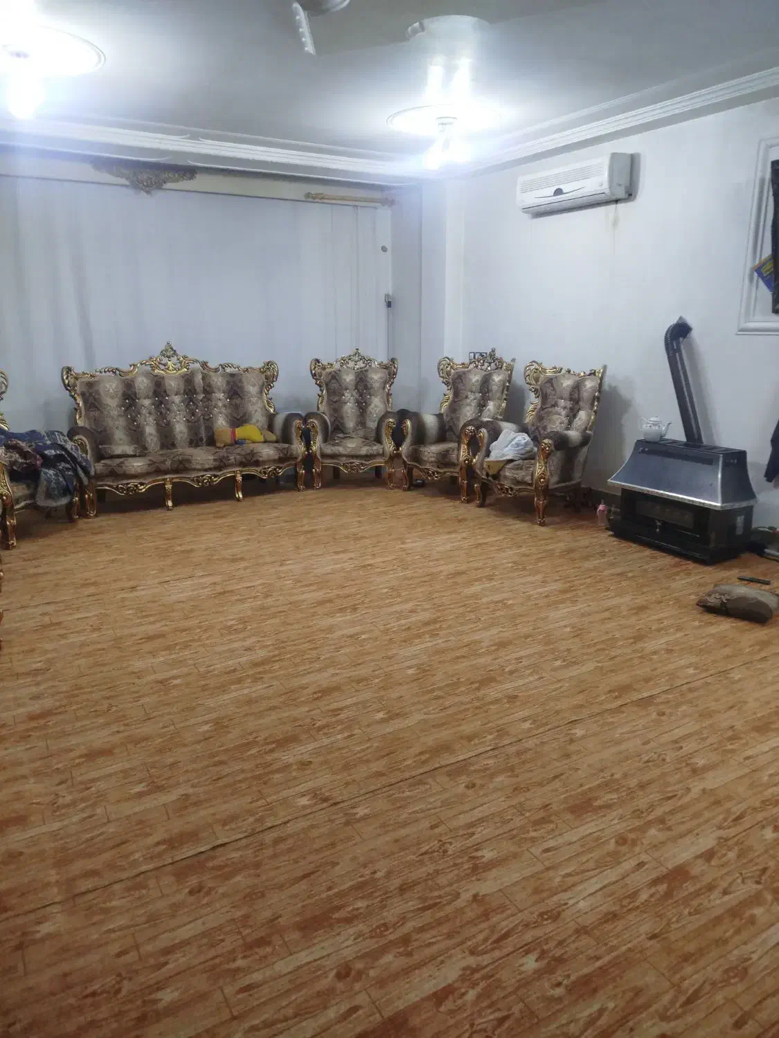 موکت در حد نو تازه|موکت|مراغه, |دیوار