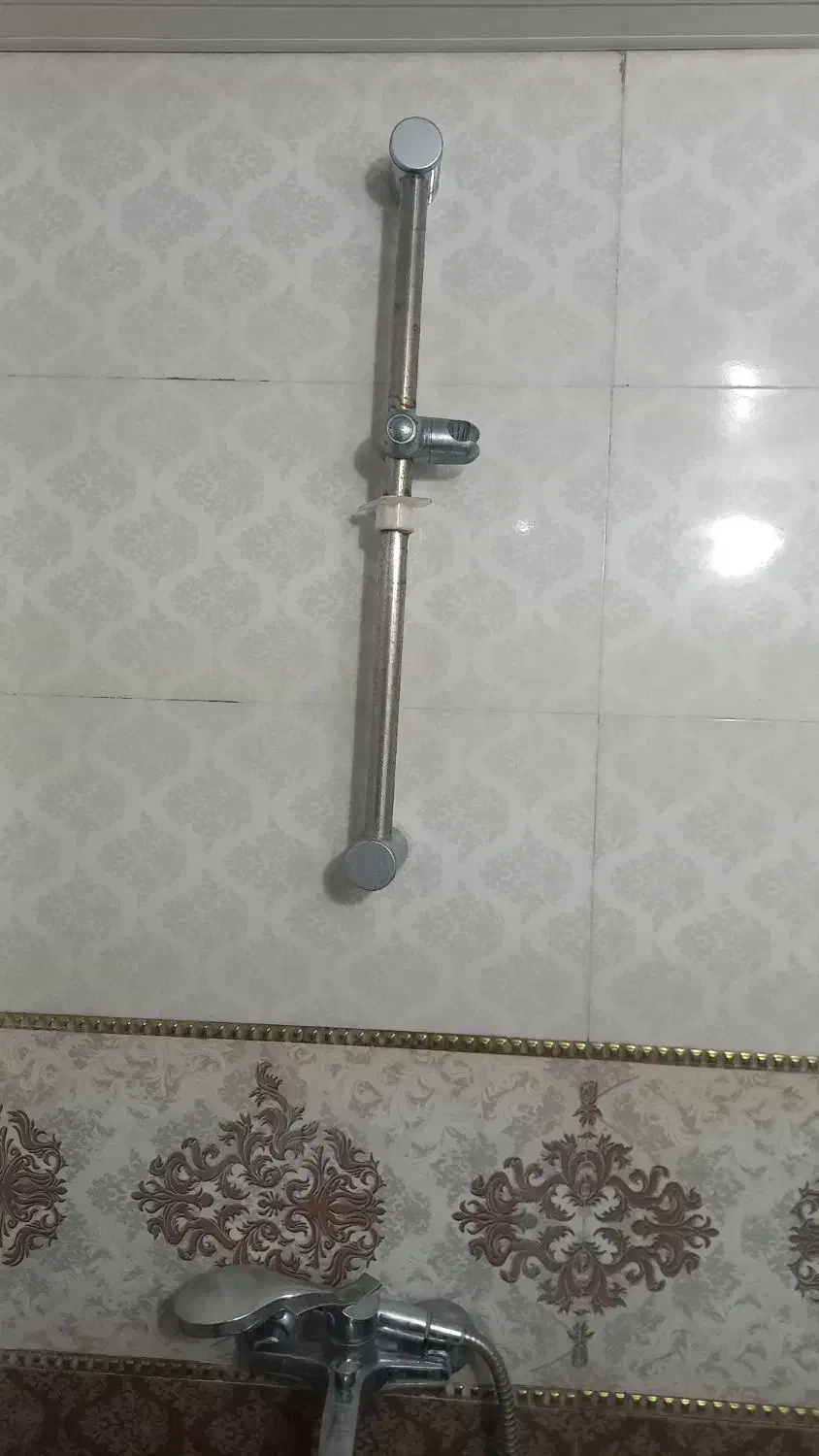 شیر آلات|لوازم سرویس بهداشتی|اراک, |دیوار