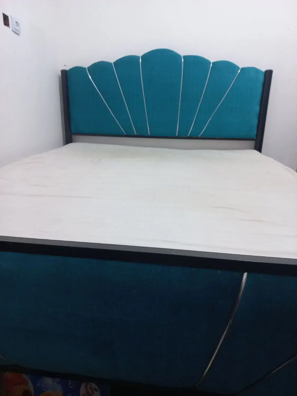 تخت خواب دو نفره|تخت و سرویس خواب|بروجرد, |دیوار