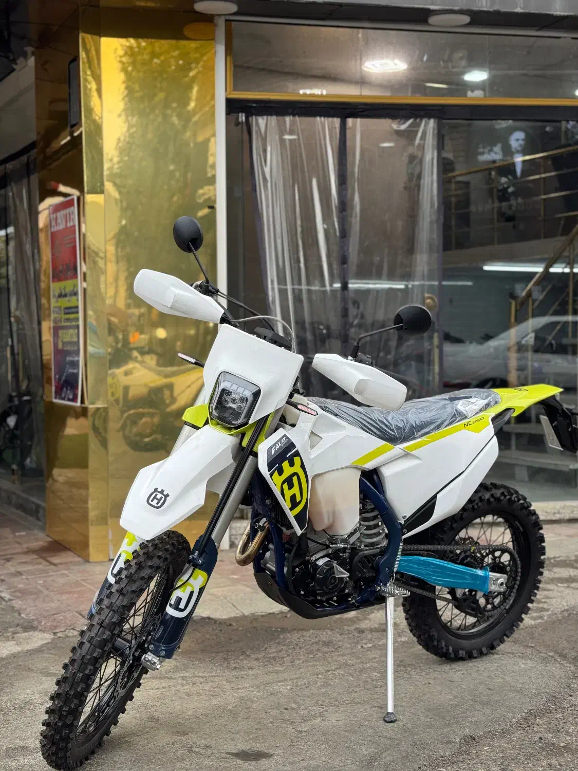 فلات nc250 طرح هاسکی صفرکیلومتر|موتورسیکلت|رشت, معلم|دیوار