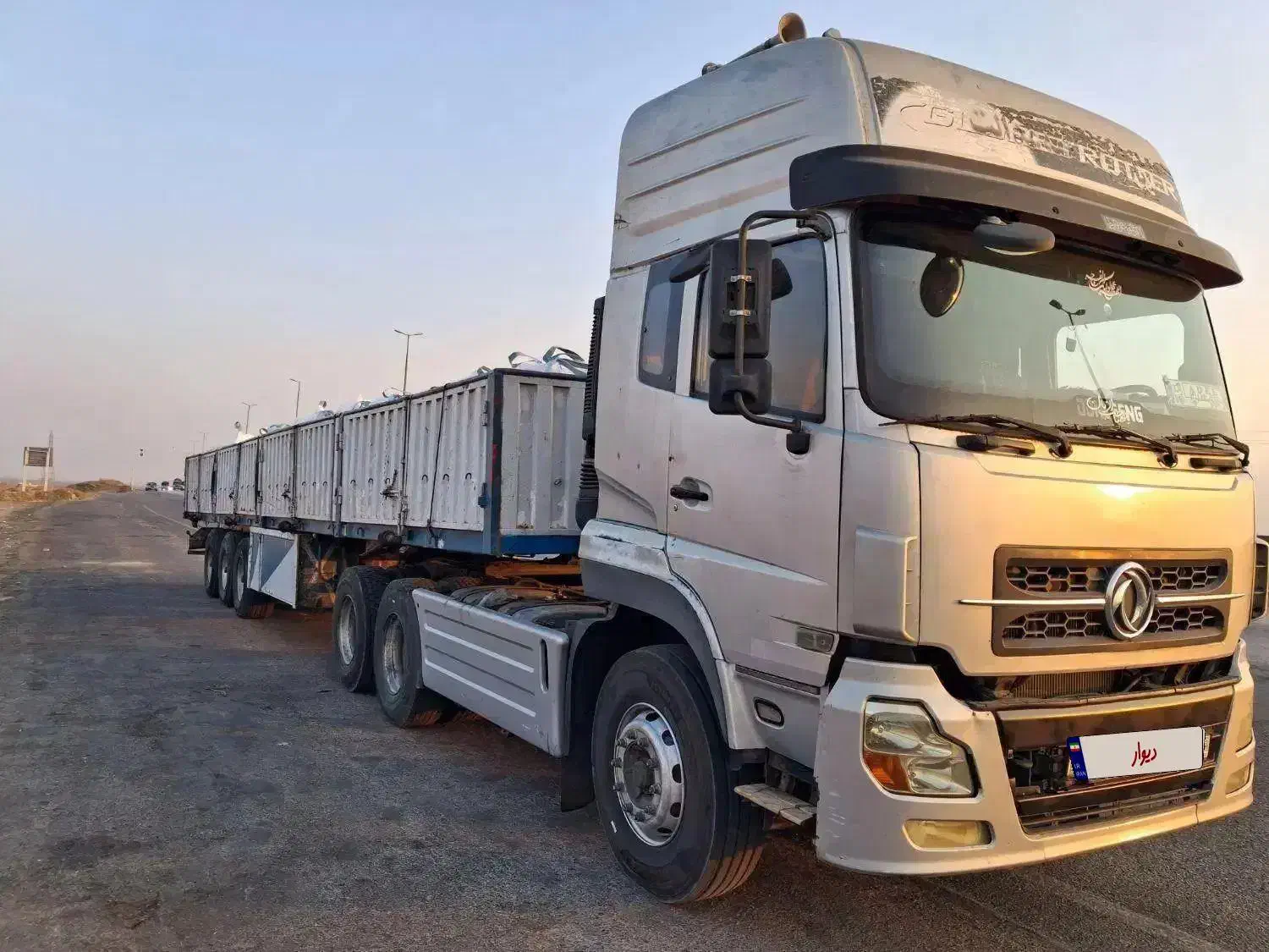 دانگ فنگ  ۸۸ نقره ای.بدون رنگ|خودرو سنگین|صوفیان, |دیوار