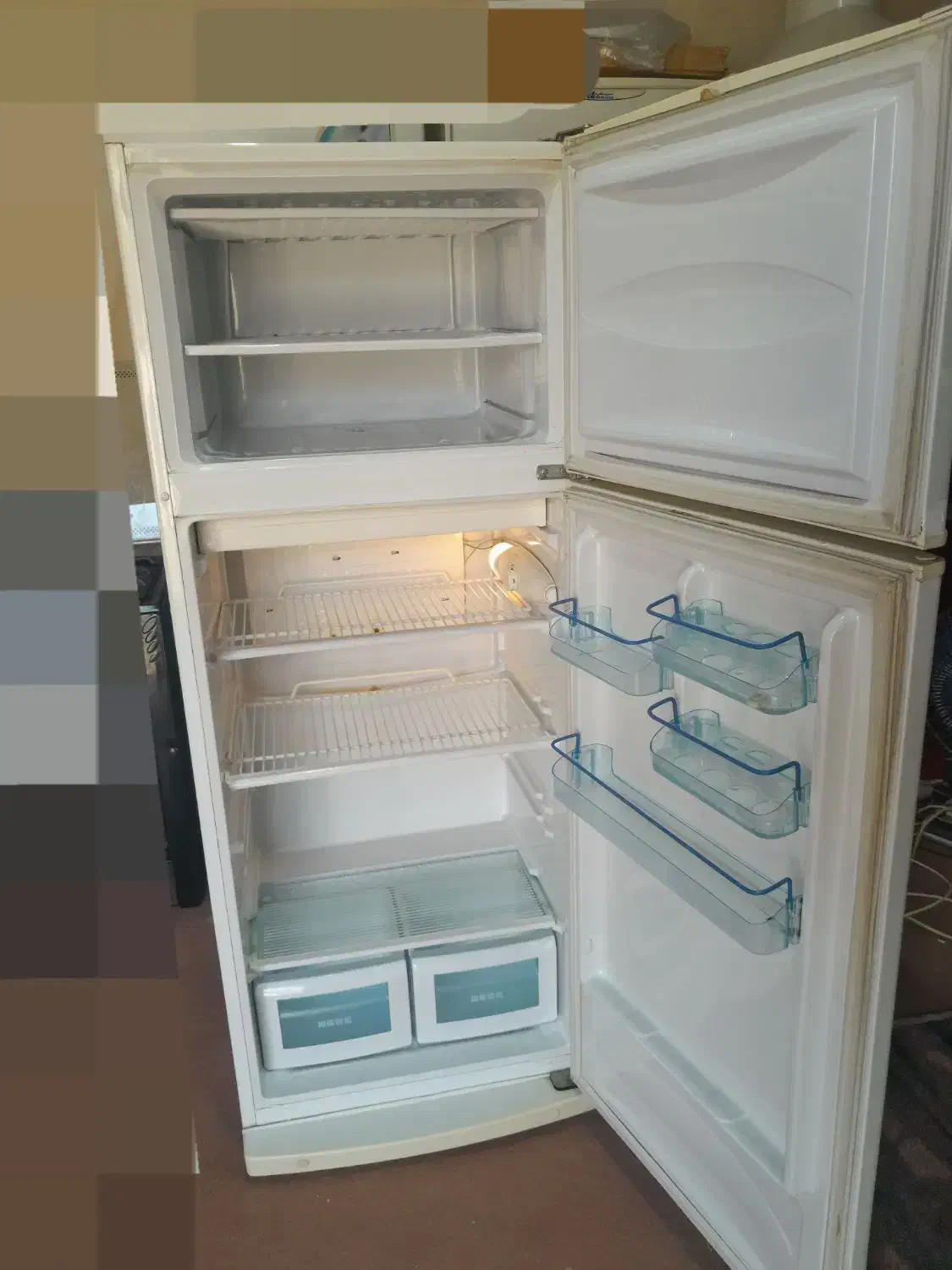 یخچال فریزر درحدنو کاملا سالم درحال کار|یخچال و فریزر|رشت, دیانتی|دیوار