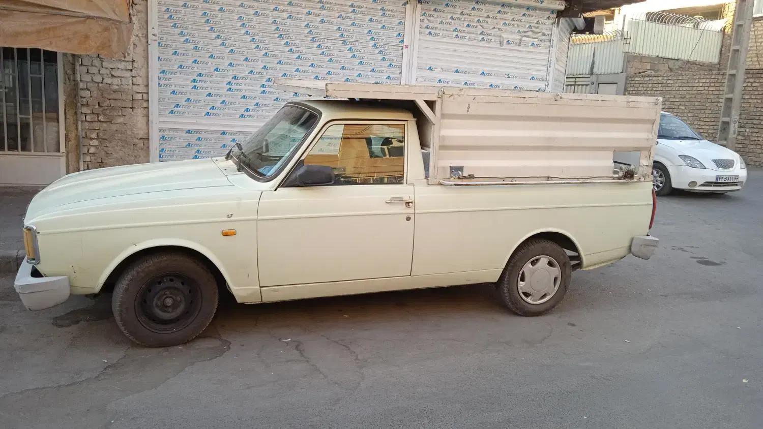 وانت پیکان خانگی|خودرو سواری و وانت|اصفهان, سودان|دیوار