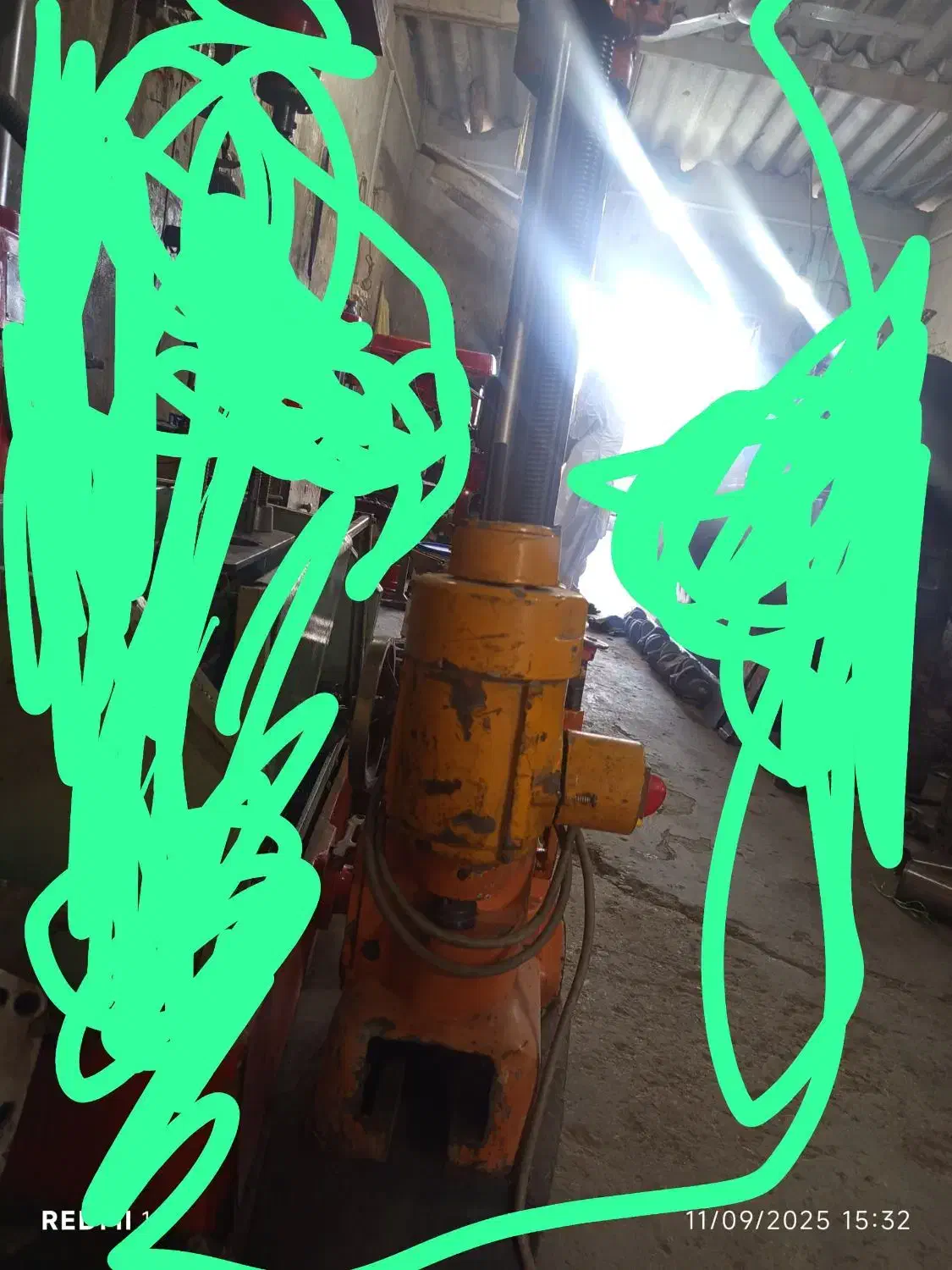 دستگاه میلنگتراشی و تراشکاری موتور های ماشین|ماشینآلات صنعتی|باهوکلات, |دیوار