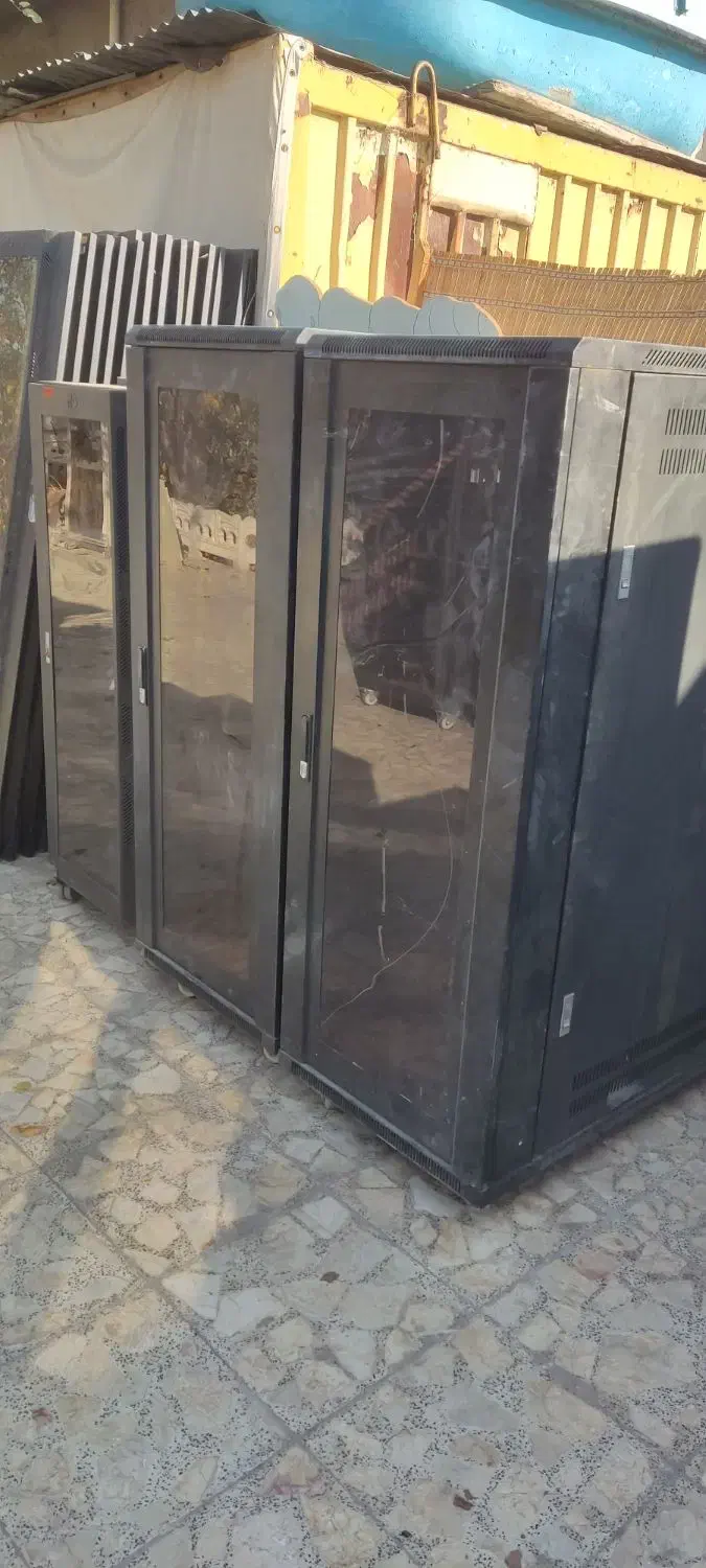 رک شبکه سرور و 60تا 100 عدد فن|مودم و تجهیزات شبکه|صباشهر, |دیوار