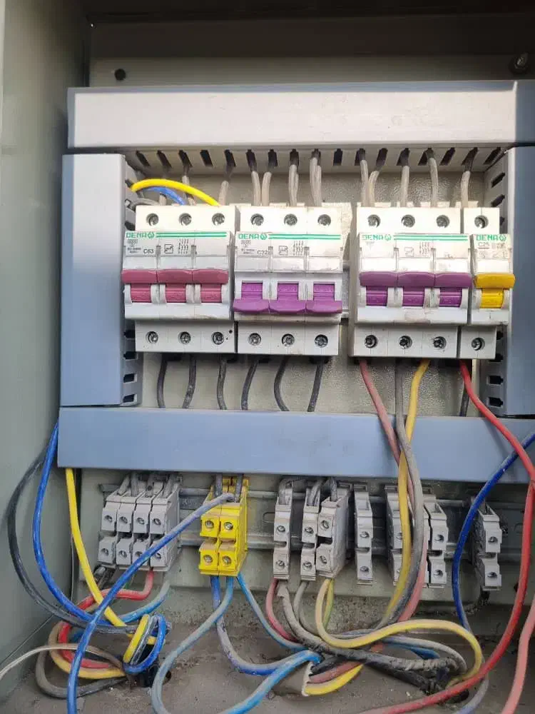 برق کار صنعتی|خدمات پیشه و مهارت|باغستان, |دیوار