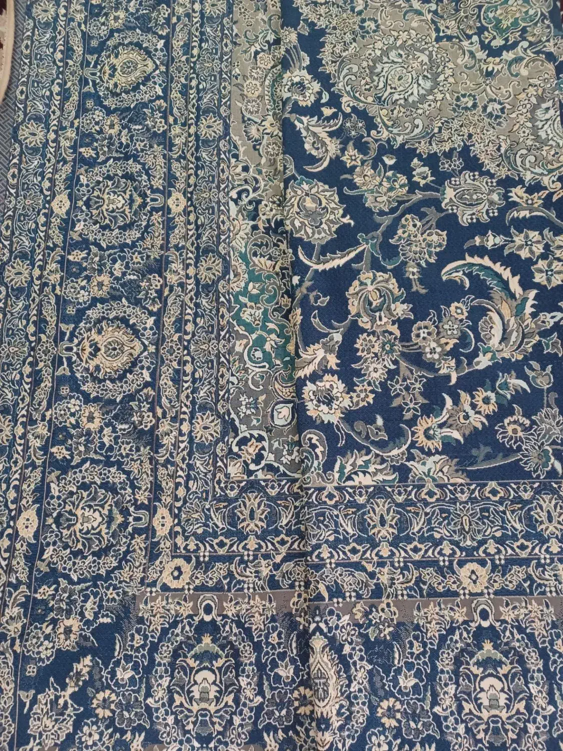 روفرشی|روفرشی|قائن, |دیوار