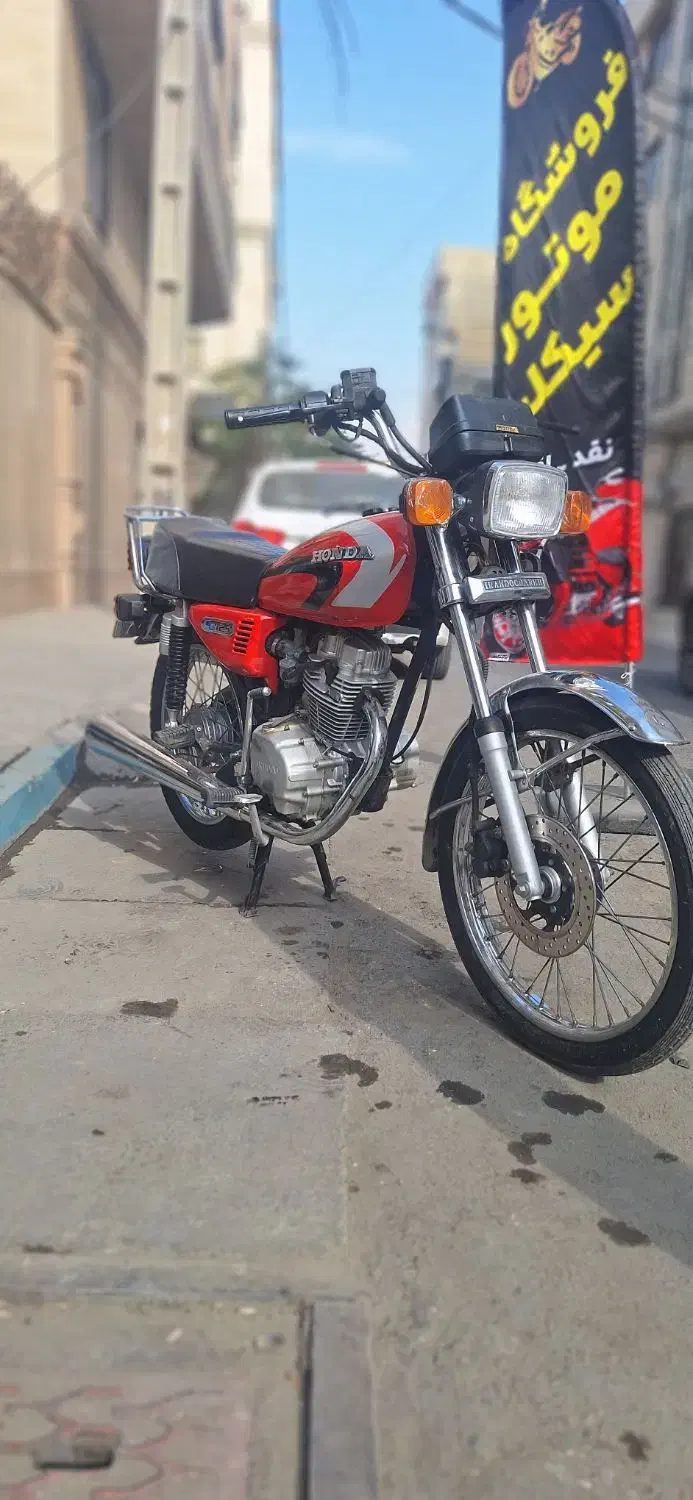 هوندا مدل ۱۳۹۳ استارتی ۵ دنده در حد صفر|موتورسیکلت|تهران, شهرک فردوس (حسینی)|دیوار
