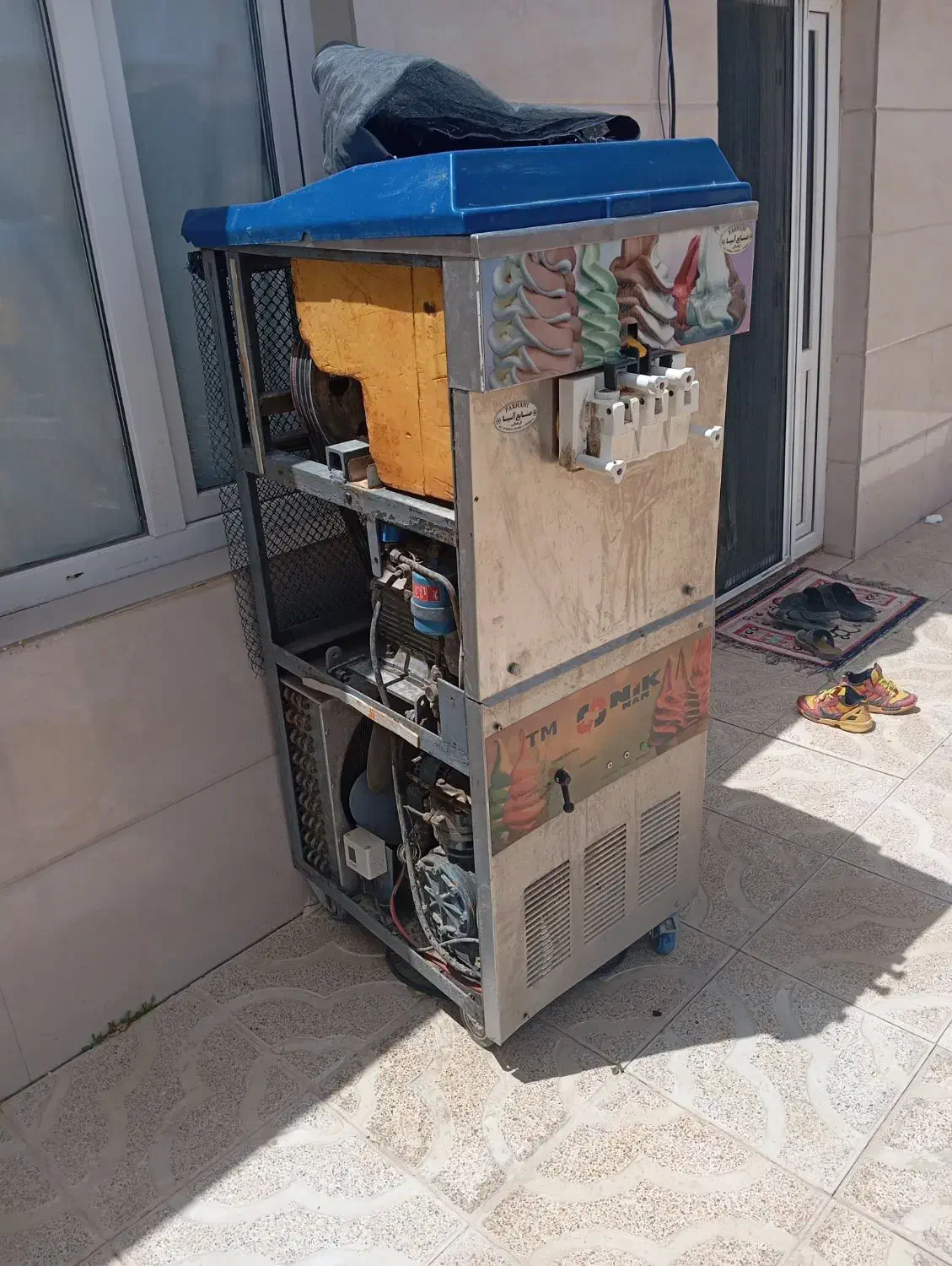 بستنی قیفی نیک نام|فروشگاه و مغازه|شیرینسو, |دیوار