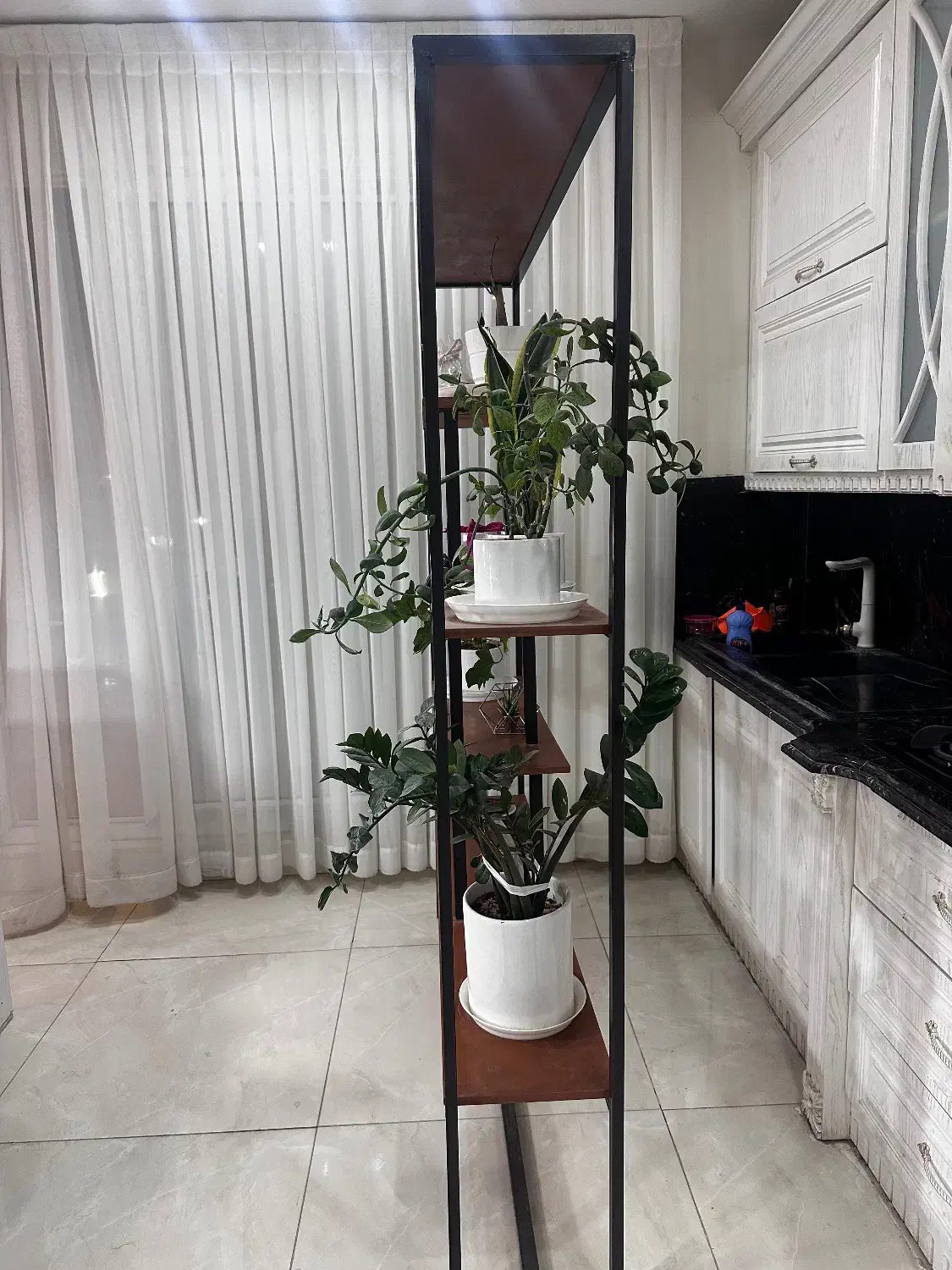 استند آهنی|کتابخانه، شلف، قفسه‌های دیواری|تربت‌حیدریه, سیلوی گندم|دیوار