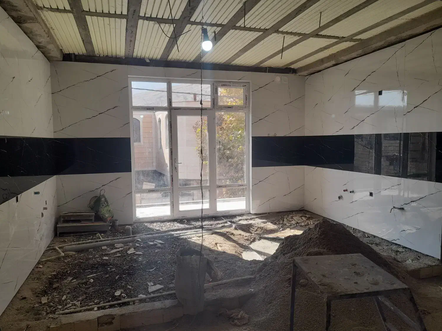 کاشی وسرامیک کاری|خدمات پیشه و مهارت|خرمآباد, |دیوار