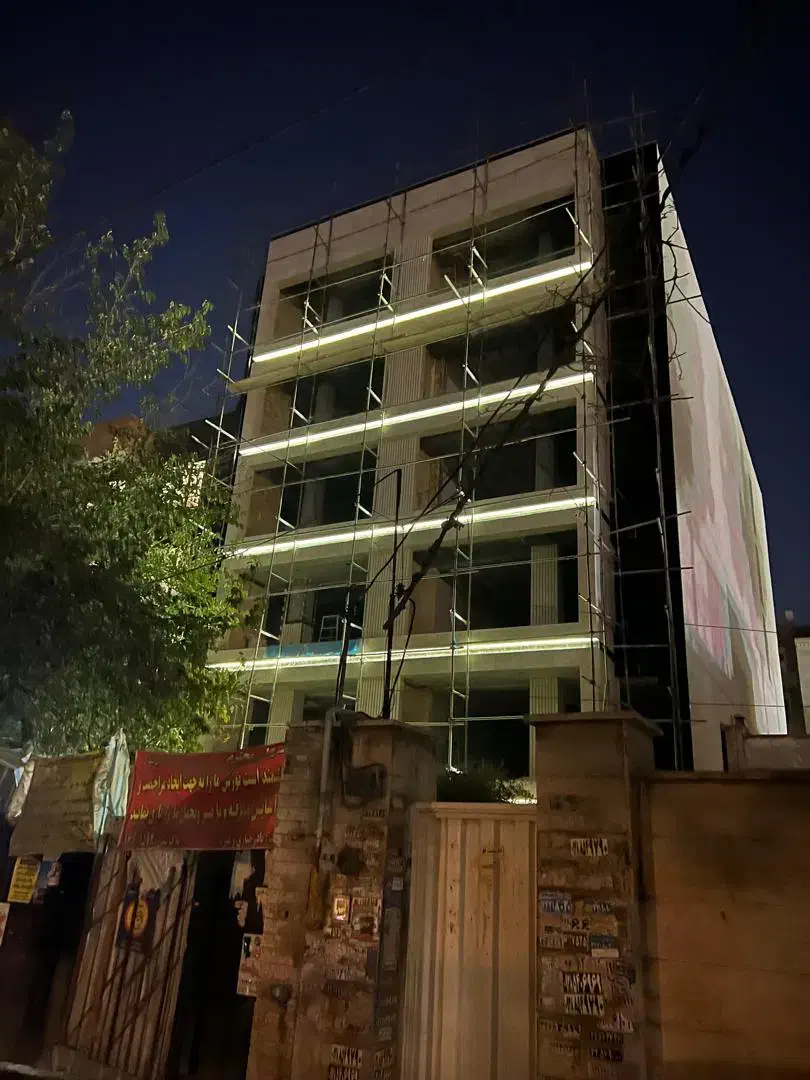 نیروی ساده و نیمه ماهر برقکاری ساختمان|استخدام معماری، عمران و ساختمانی|محمدشهر, محمدشهر|دیوار